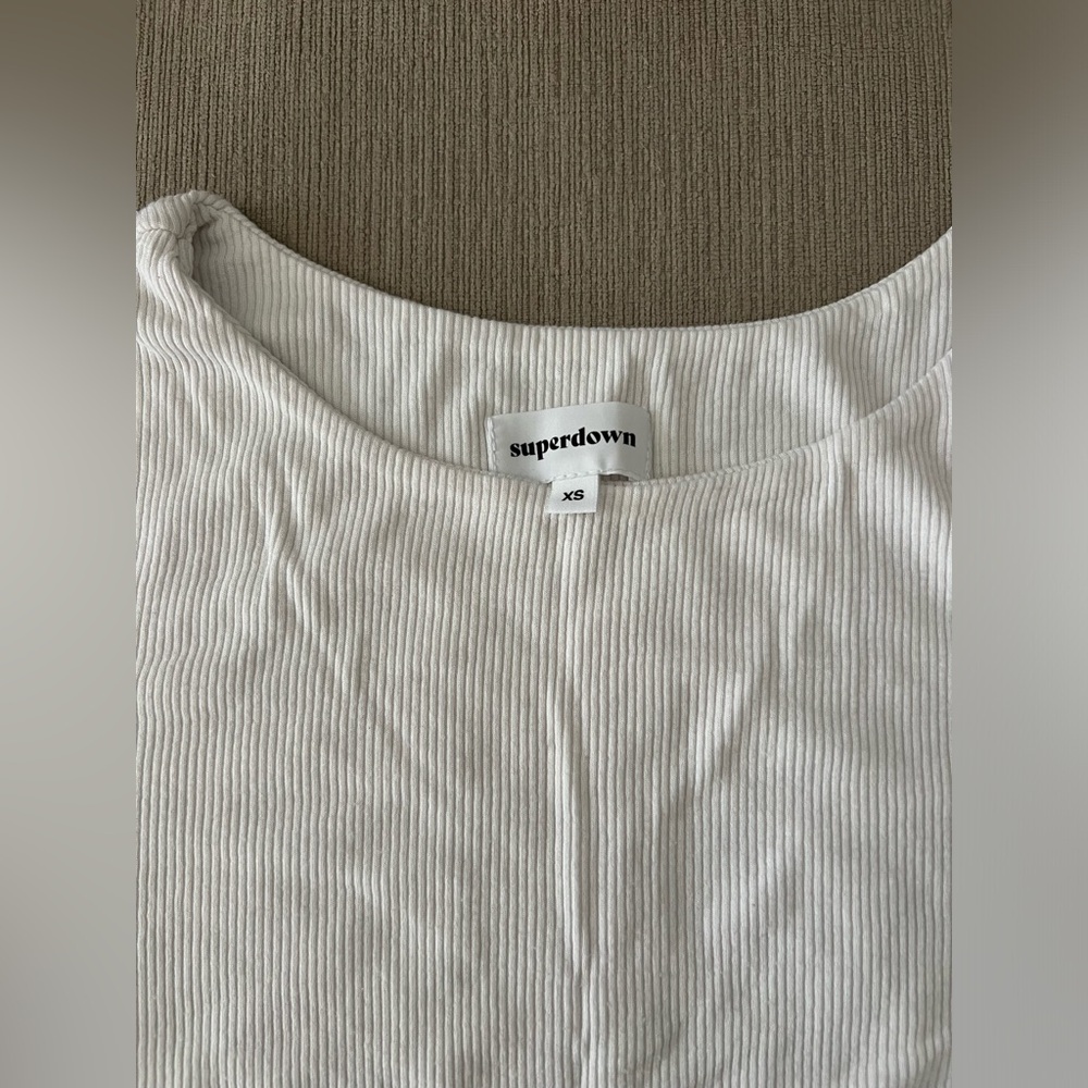Superdown Laia Cropped White Tee View 6